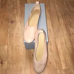 Everlane Day Glove flat